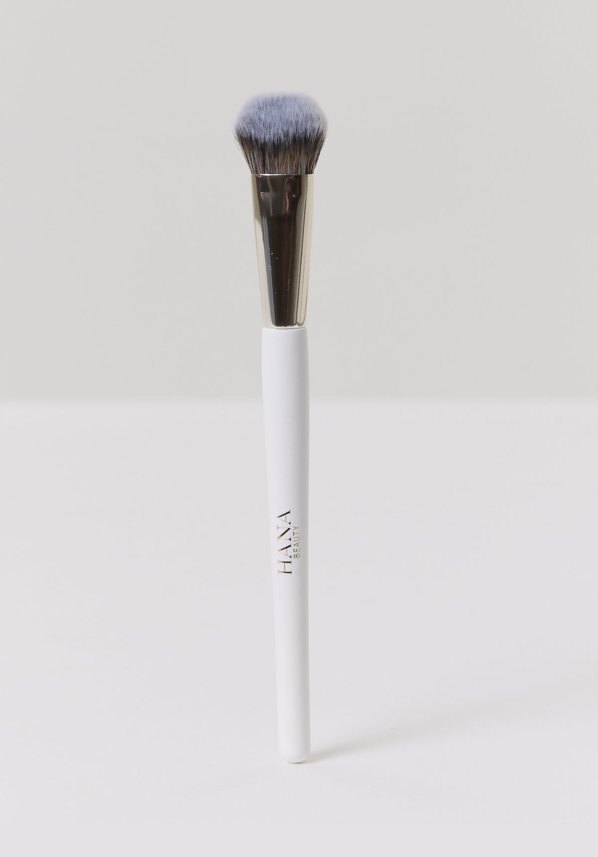 Essentials Concealer - HB03